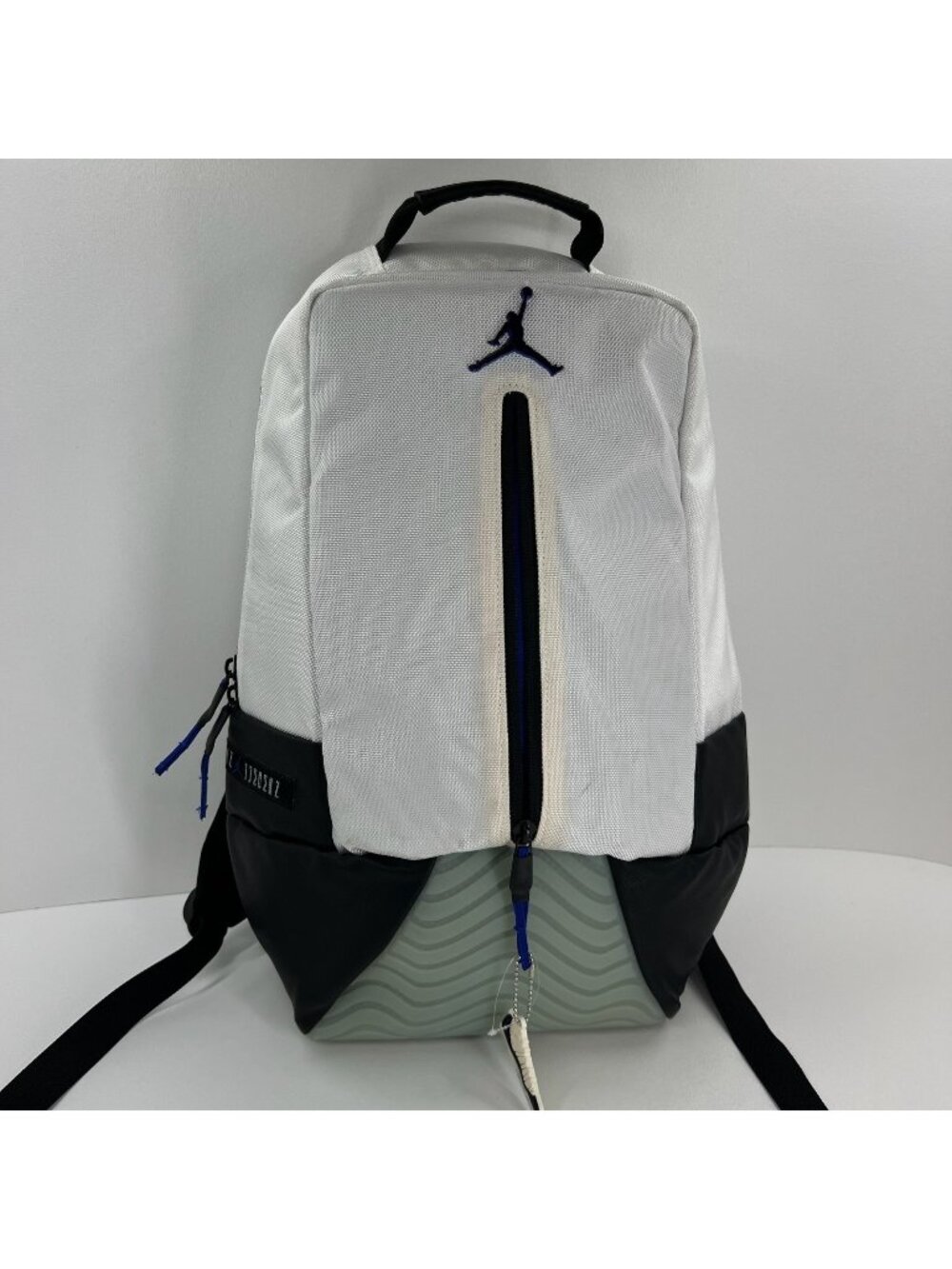 Nike Air Jordan Retro 11 Concord Backpack Men One Size Laptop Sleeve White Black